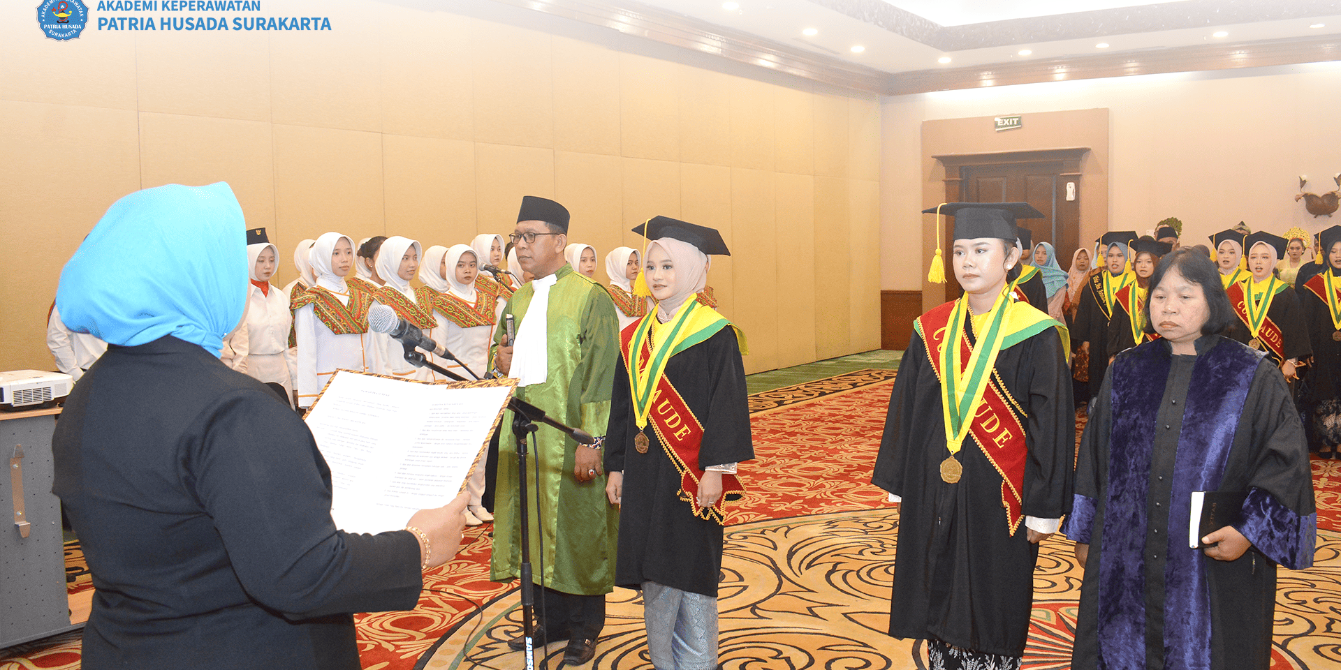 wisuda artikel 2